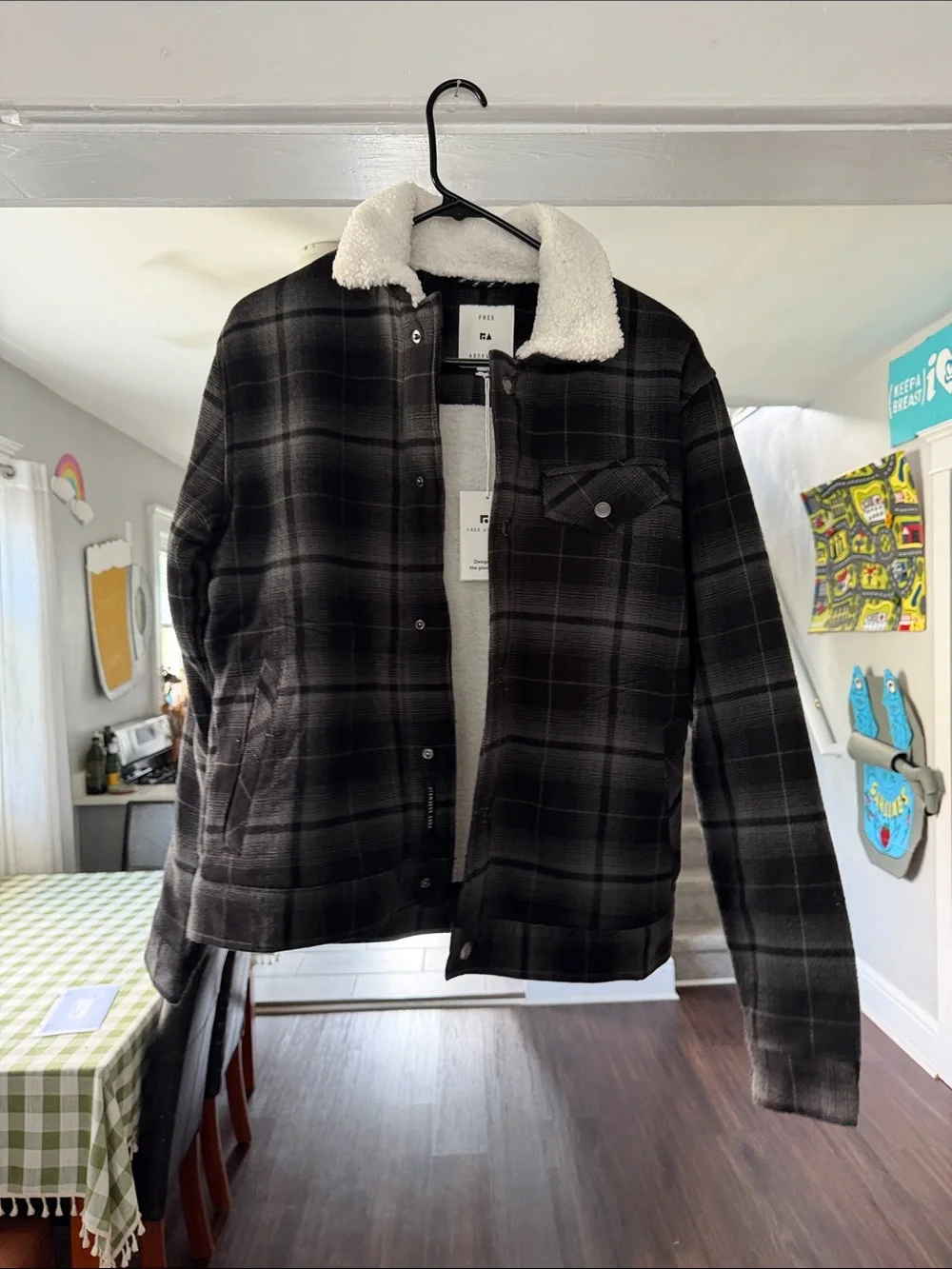 Men's Sherpa-Lined Plaid Shirt Jacket - Black/Grey